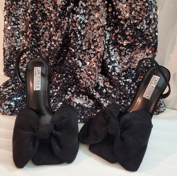 Cape Robbin Heeled Sandals - Picture 4 of 8